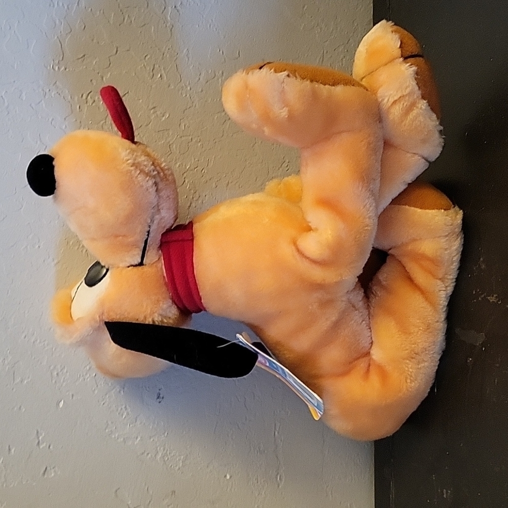 VINTAGE Disney Pluto Hasbro Softies Plushie